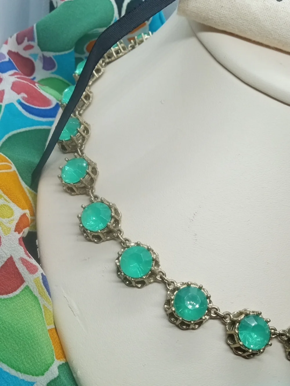 J.CREW ROUND FACETTED NECKLACE - Picture 4 of 13